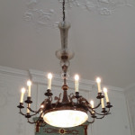 Bronz sárgarézszínű üvegburás csillár bronz